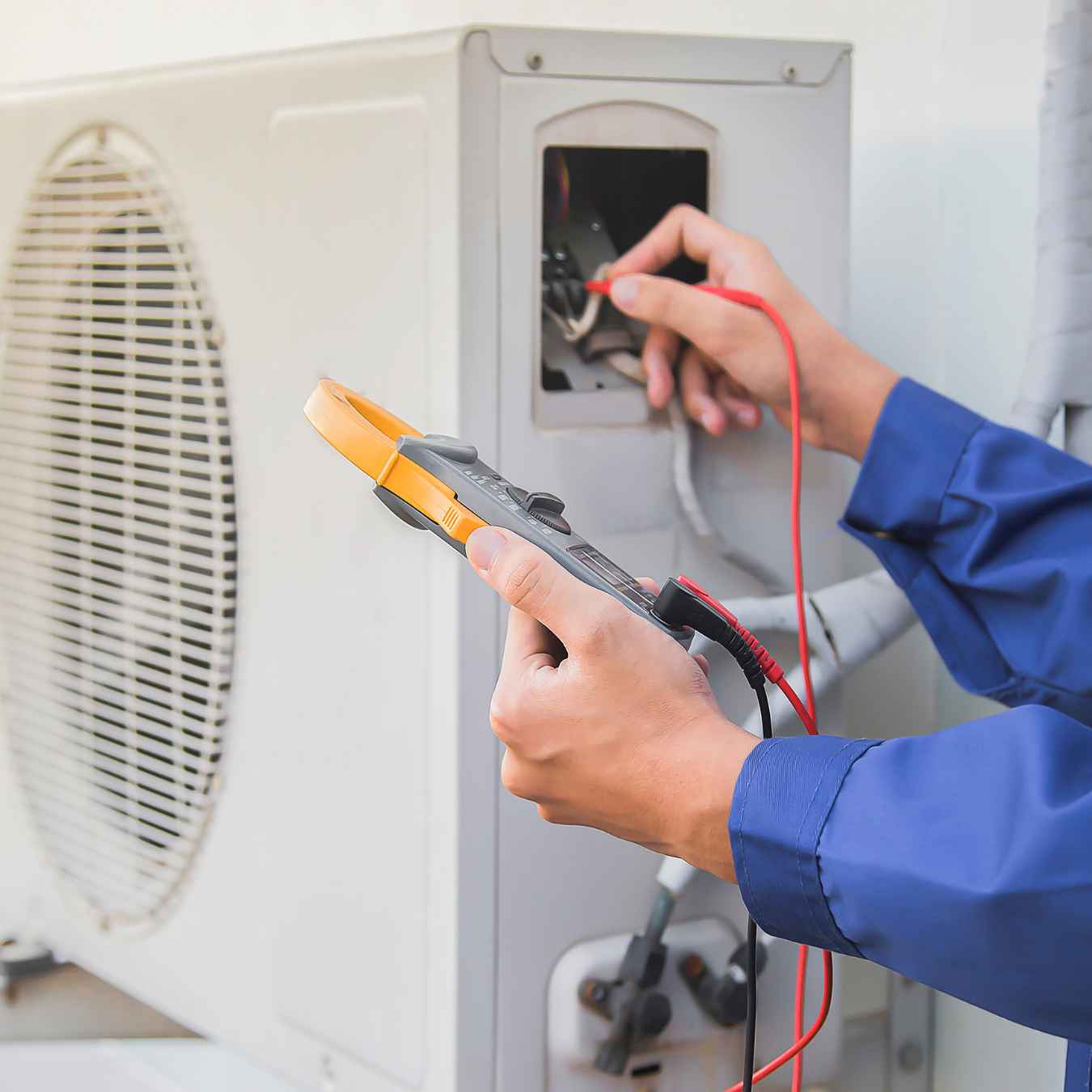 HVAC contractor handling a fireplace installation in London, Ontario